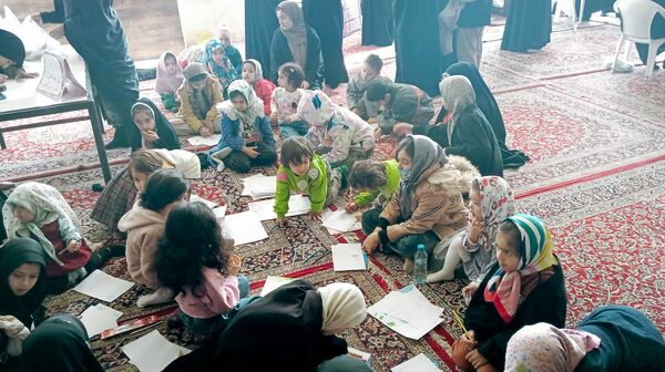 برپایی غرفه کودک در نمازجمعه شهرستان کاشمر 