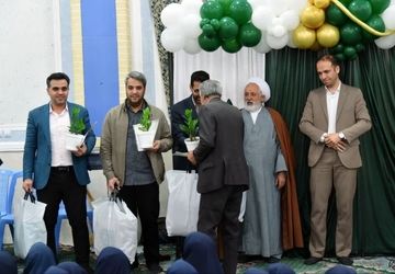 برگزاری جشن اعیاد شعبانیه در دبستان دخترانه حاج غلامرضا زارعشاهی میبد