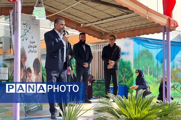 نواخته شدن زنگ سلامت‌روان توسط نماینده شهردار ری در دبیرستان ارشاد