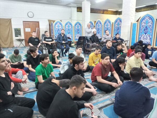 حضور پر شور دانش‌آموزان تهرانی در مراسم معنوی اعتکاف