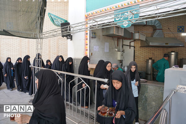 عزاداری تاسوعای حسینی در حرم حضرت معصومه(س)