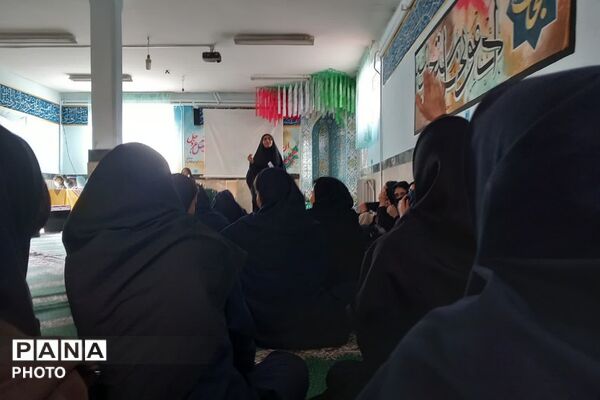حضور مبلغان دینی در مدارس شهرستان فیروزکوه