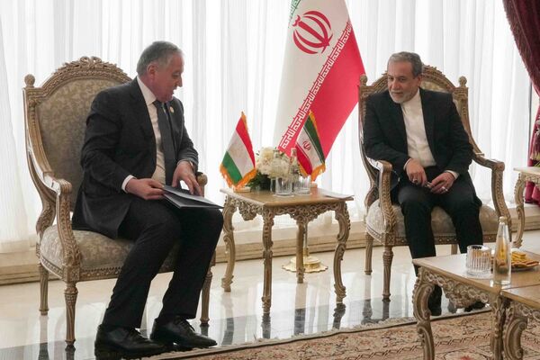 بیست و هشتمین نشست شورای وزیران اکو در مشهد (۳)