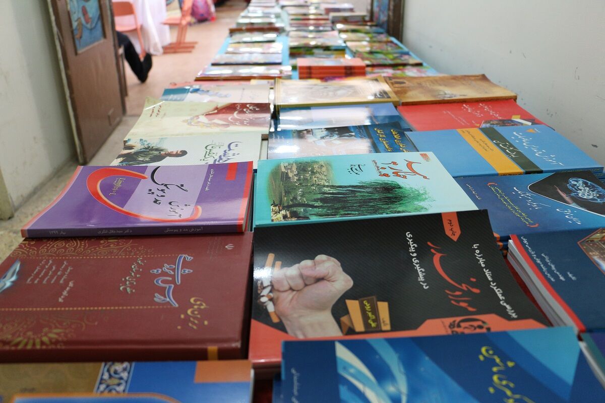 «عروسک سخنگو» پرفروش‌ترین اثر نمایشگاه کتاب «شهدای میناب» شد