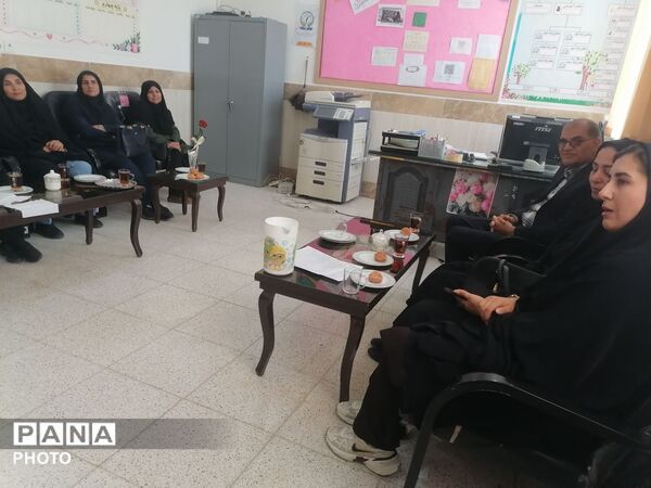 بازدید کارشناسان  آموزش و پرورش خلیل آباد از آموزشگاه زهرا عبداللهیان
