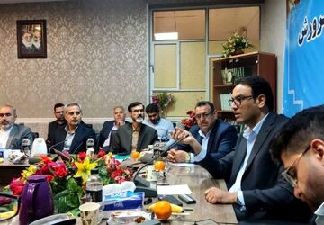 برگزاری شورای اداری ناحیه چهار اهواز با حضور مدیرکل آموزش و پرورش خوزستان