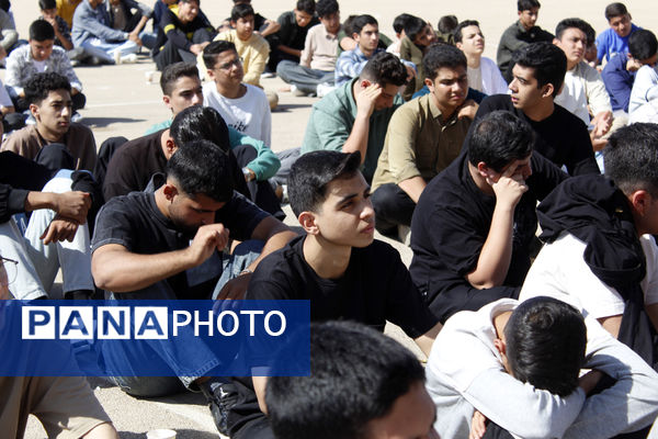 گرامیداشت هفته دفاع مقدس در دبیرستان شریعتی جاجرم