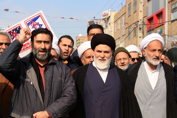 حضور پرشور مردم بهارستانی در راهپیمایی ۲۲ بهمن