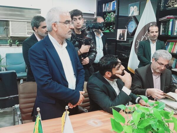 بازدید معاون وزیر و رئیس مرکز اطلاع رسانی و روابط عمومی وزارت آموزش و پرورش از مدرسه ماندگار سعادت بوشهر