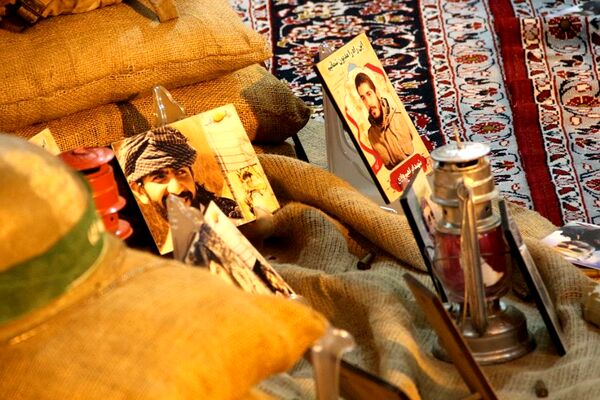 اهدا لوازم تحریر به دانش‌آموزان کم برخوردار در دبستان شهید خبره فرشچی ناحیه یک شهرری