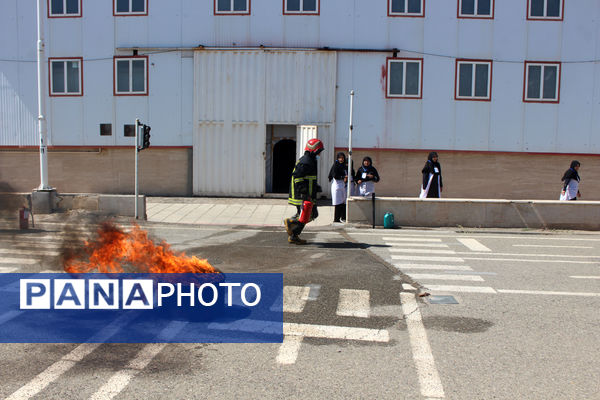 رقابت‌های اطفاء حریق مراقبین سلامت استان قم