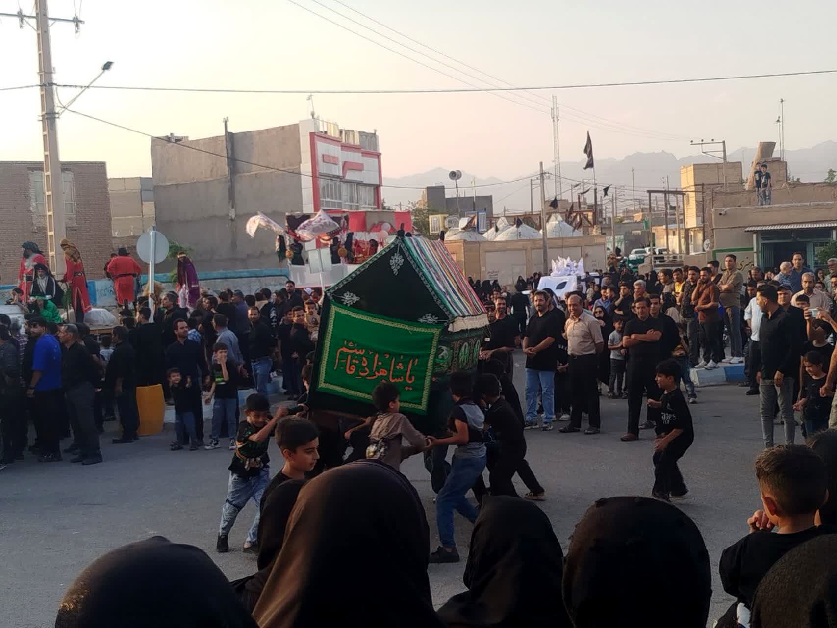 نخل گردانان کوچک فدافن
