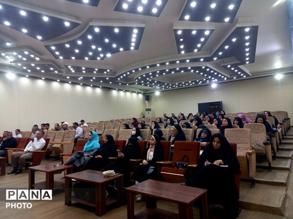 کارگاه توانمند سازی آموزش تخصصی خبرنویسی برای مربیان پرورشی 
