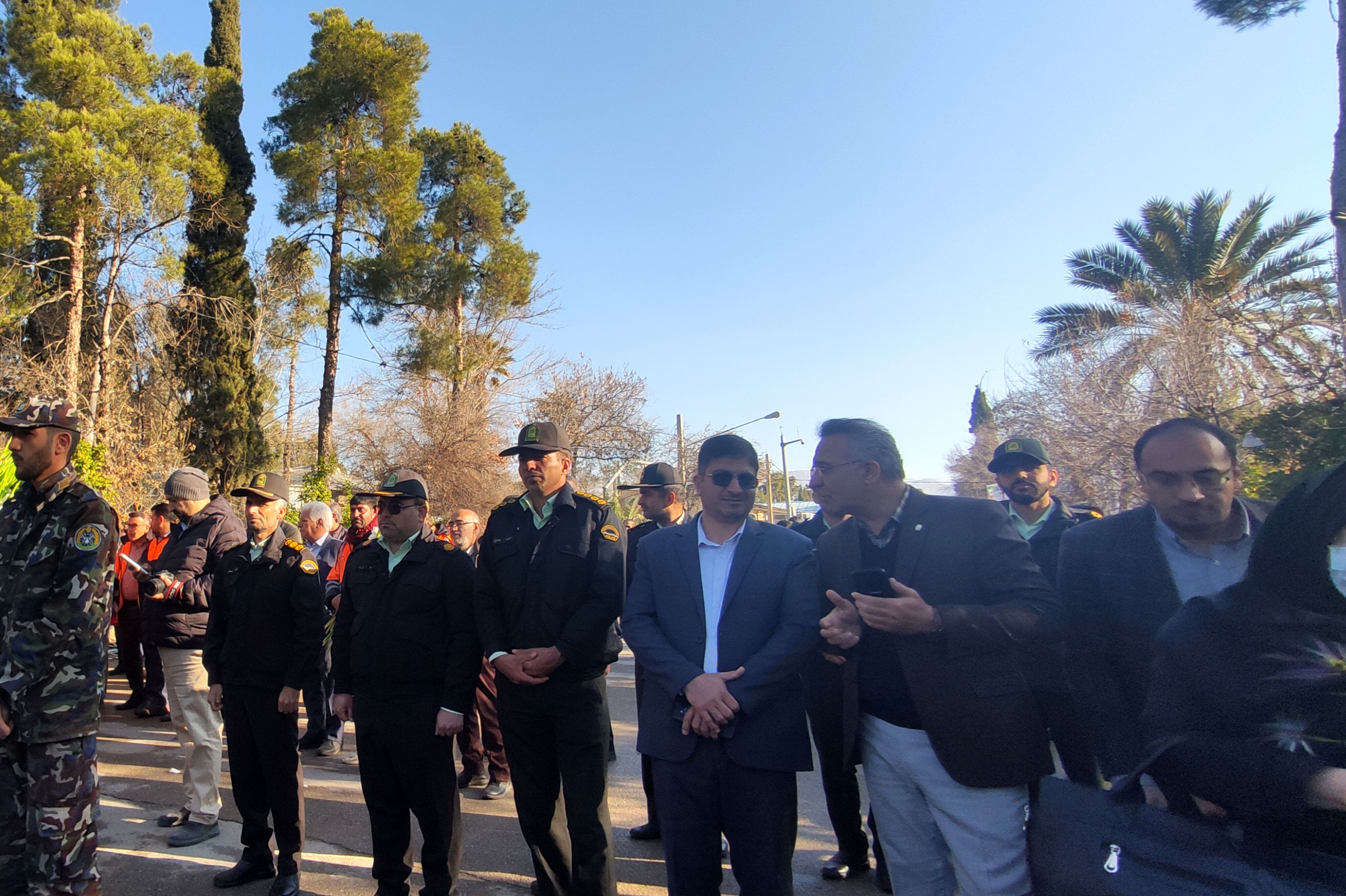 مراسم ورود امام خمینی(ره) به میهن و آغاز دهه فجر در شهر شیراز