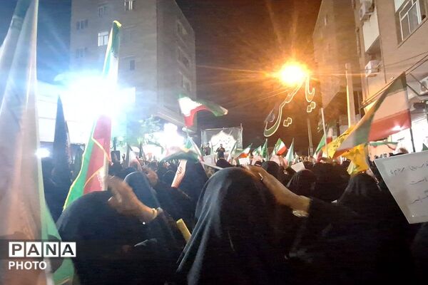 حضور اقشار مختلف مردم تهران در اربعین رهبر شهید انقلاب اسلامی 