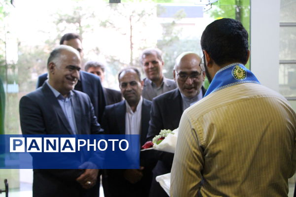 تقدیری از جنس آزادگی و سرافزاری 