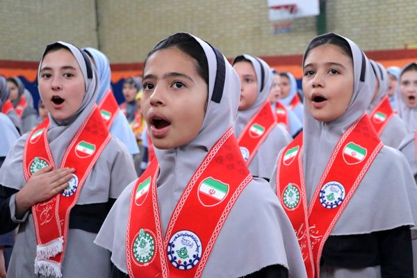 همایش «یاوران انقلاب» در بهارستان‌دو