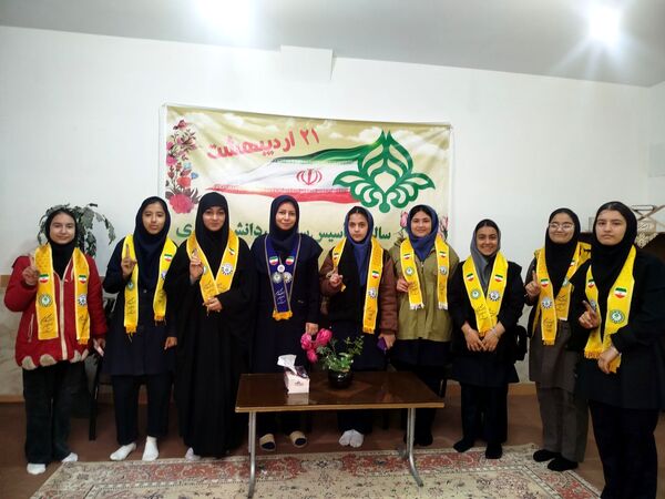 انتخابات شورای دانش‌آموزی در شهرستان فاروج 