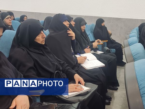 روایت مهدویت فرهنگیان بوشهر در روزهای دهه فجر