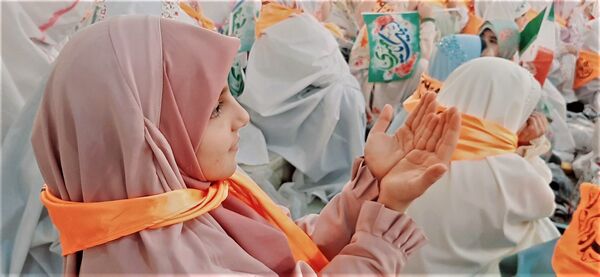 جشن تکلیف 3 هزار نفری دختران در حرم حضرت معصومه(س)