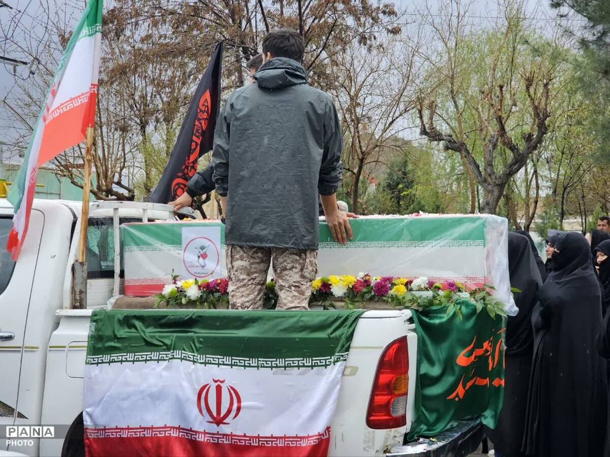 مراسم تشییع و تدفین پیکر پاک شهیدان والامقام محمد رنجبر کهن و مجید رستمی در نظرآباد