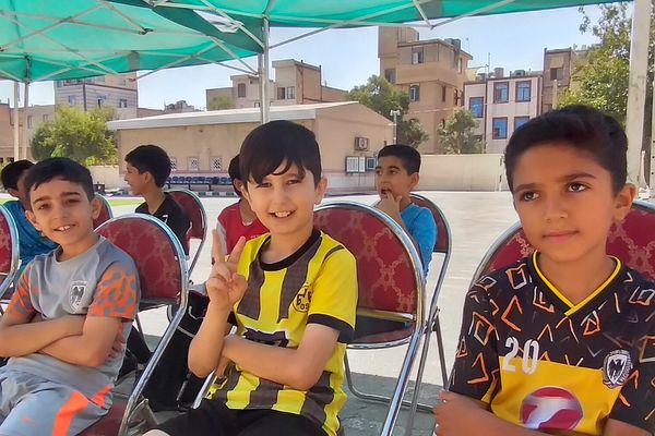آیین افتتاحیه زمین چمن مصنوعی دبستان علی بن ابیطالب (ع) باقرشهر 