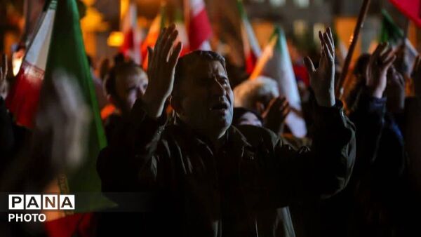 هستیم بر آن عهد که بستیم