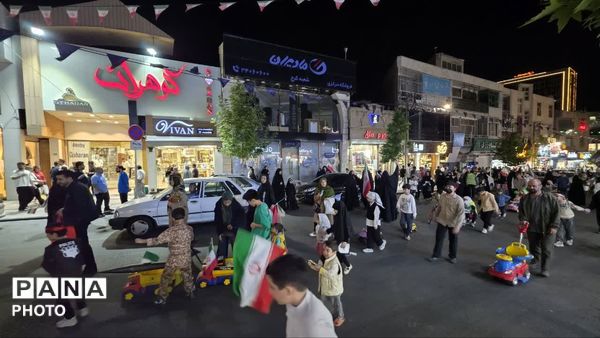 حرکت خودرویی سربازان 1400 پای کار انقلاب