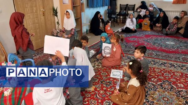 جشن یلدایی مهد شکوفه‌های نور دارالقرآن حضرت زهرا (س) در شیروان