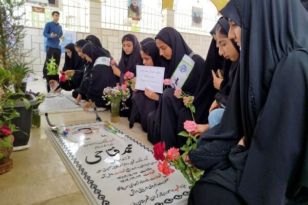 تجدید میثاق سفیران سلامت زاهدشهر با آرمان‌های شهدا
