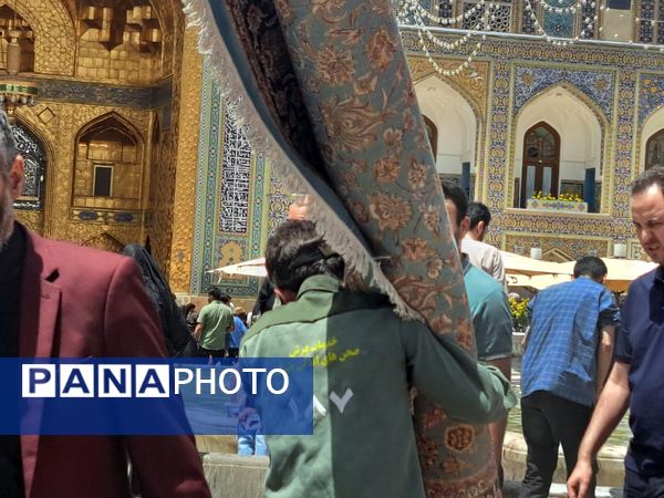 روز دحوالارض در حرم امام مهربانی‌ها