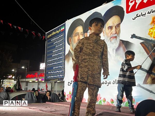 حضور باشکوه مردم کرج در صد وبیست و سومین  شب از تجمعات مردمی