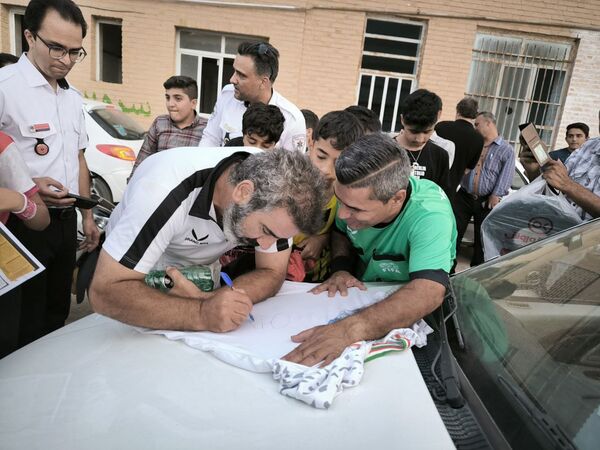 دیدار دوستانه پیشکسوتان تیم‌های ملی پرسپولیس و استقلال تهران با پیشکسوتان فوتبال گناباد و بجستان