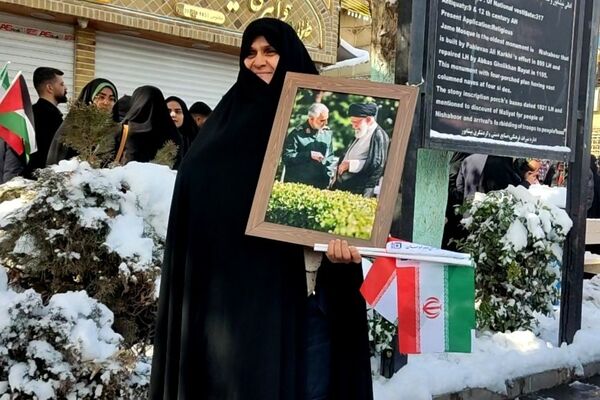 راهپیمایی پرشور ۲۲ بهمن ماه در شهرستان نیشابور