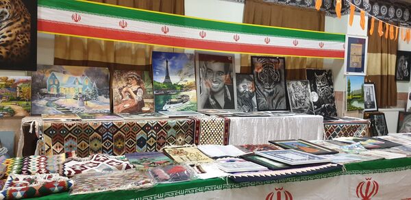 گردآوری آثار جشنواره فرهنگی هنری فردا و پرسش مهر در کانون فرهنگی تربیتی قدس