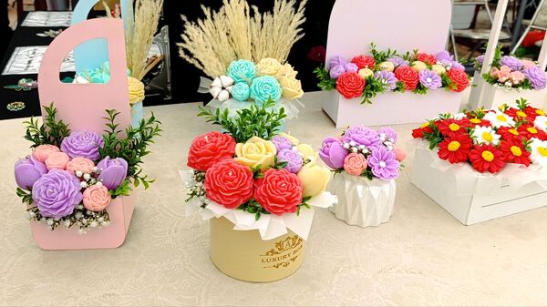 نمایشگاه یلدا در سایه‌سار چنار کهن لاهیجان تبریز گشایش یافت