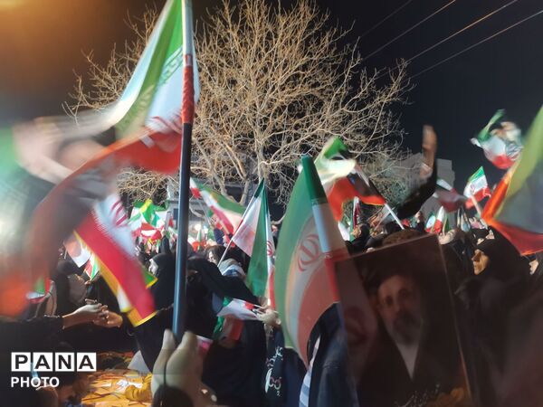 پانزدهمین شب مقاومت مردمی در خیابان‌های مشهد مقدس