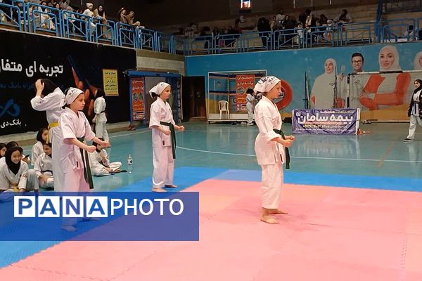 برگزاری مسابقات بانوان پرشین کیوکوشین قهرمانی استان تهران به میزبانی شهرستان ورامین 