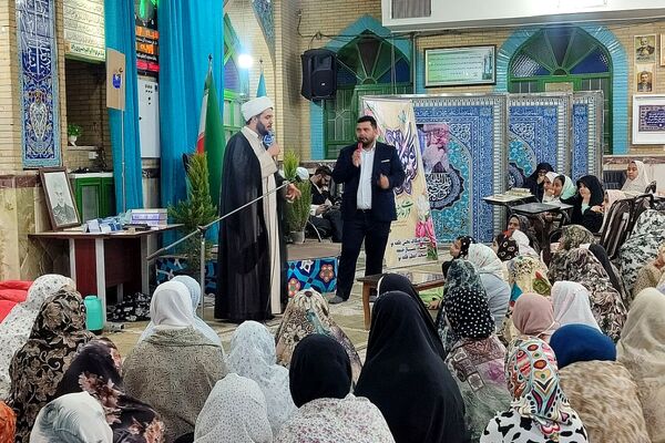 اعتکاف دانش‌آموزی مسجد اعظم قلعه‌نو