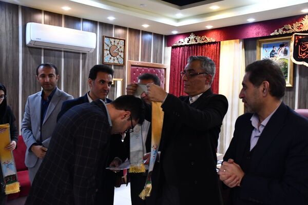 جلسه دانش‌آموزان نخبه عشایر فارس در طرح بنیاد پروفسور مهبودی
