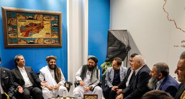 آیین افتتاحیه اولین نمایشگاه تخصصی صادرات و سرمایه‌گذاری مناطق آزاد کشور در مشهد