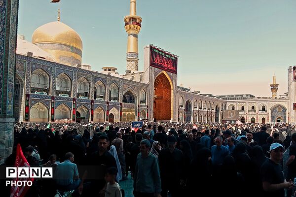 وداع تاریخی با رهبر شهید در مشهدالرضا