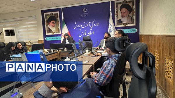 دیدار صمیمی خبرنگاران پانا با عضور شورای شهر شیراز