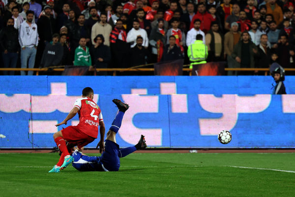 دیدار تیم‌های استقلال و پرسپولیس