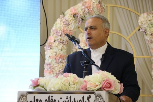 فداکاری معلمان نمونه استانی در تاریخ آموزش و پرورش ماندگار خواهد شد