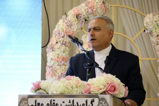 فداکاری معلمان نمونه استانی در تاریخ آموزش و پرورش ماندگار خواهد شد