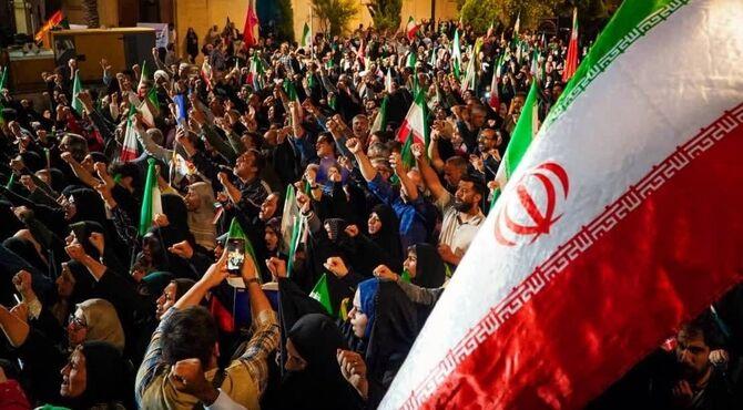 تا آخر پای این پرچم می‌مانیم