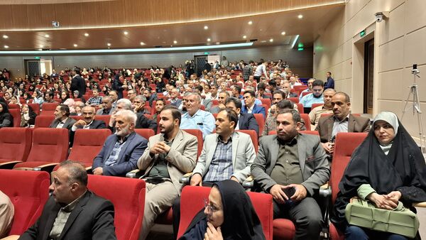 تجلیل از مقام شامخ معلم در دامغان