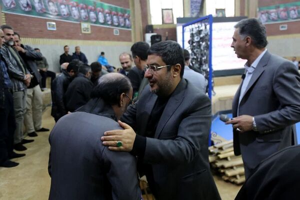 مراسم گلریزان و جمع آوری کمک‌های مردمی در زورخانه پهلوانی سیدالکریم (ع)