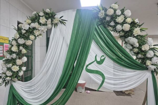 جشن ولادت امام علی(ع) در مدرسه شهید آقچه‌لو رباط‌کریم